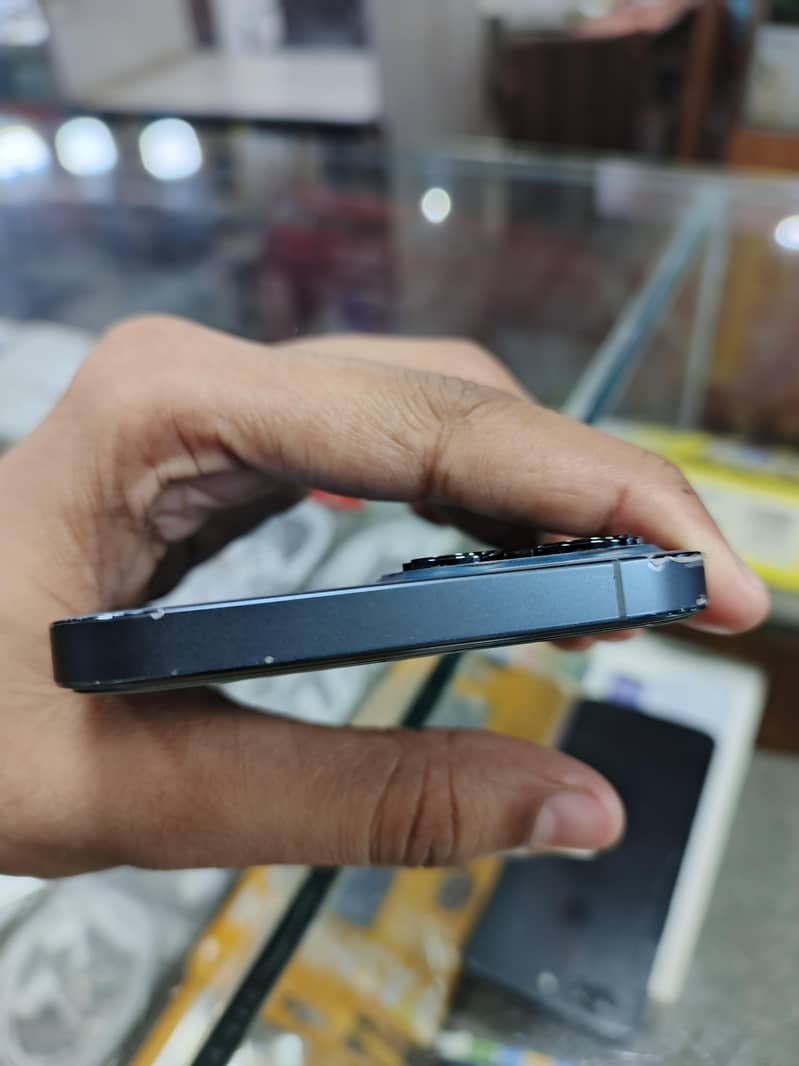 Apple iPhone 12 Pro Max 4
