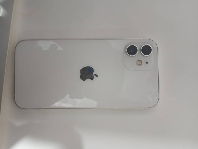 Apple iPhone 12 0