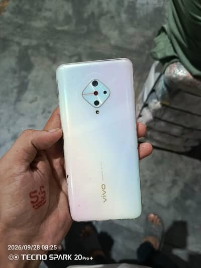 Vivo S1