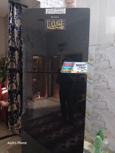 Fridge – Clean & Perfect Working Condition