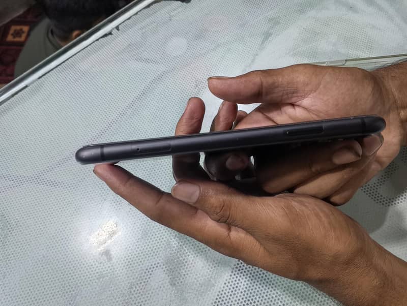 Apple iPhone 11 2