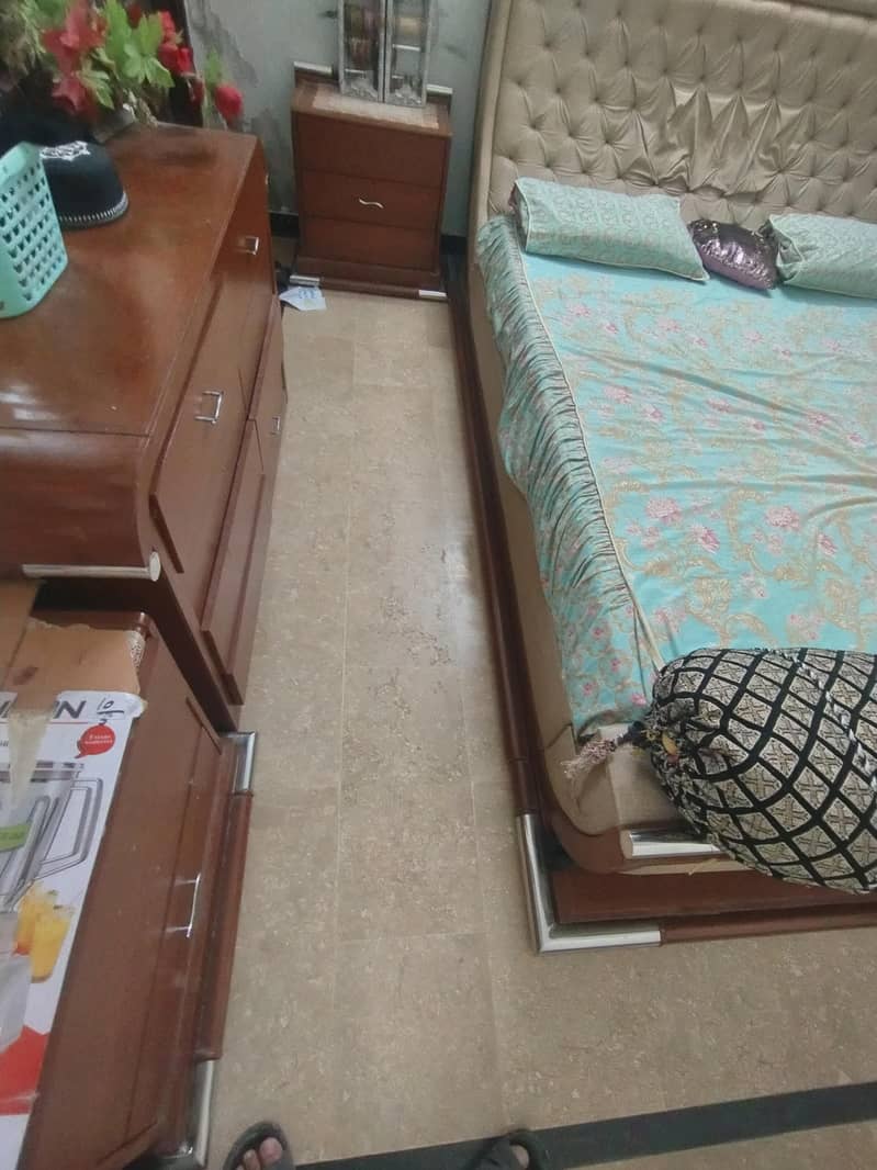 3 bed 7