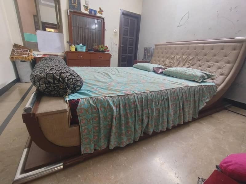 3 bed 9