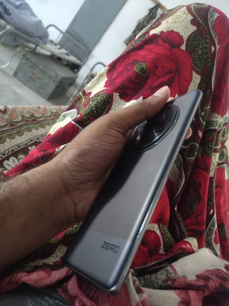 Infinix Note 40 3