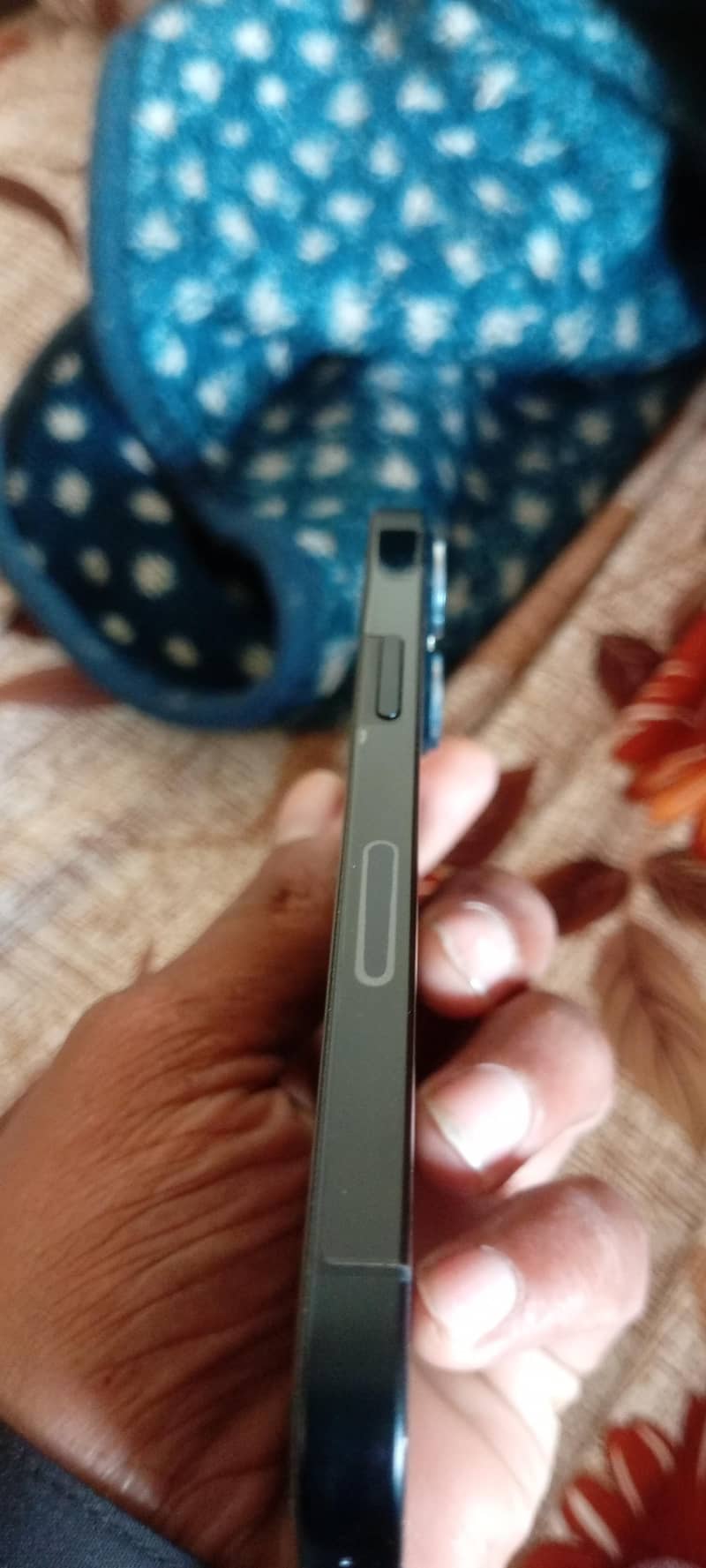 Apple iPhone 13 2