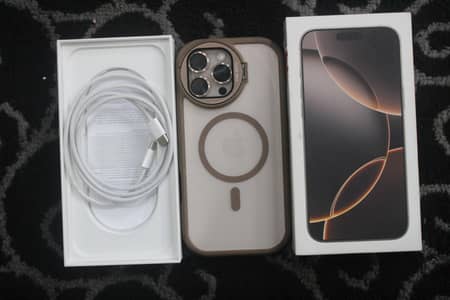 Apple iPhone16 Pro Max LLA JV 512 GB 10/10 condition 92 battery health