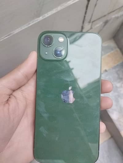 Apple iPhone 13