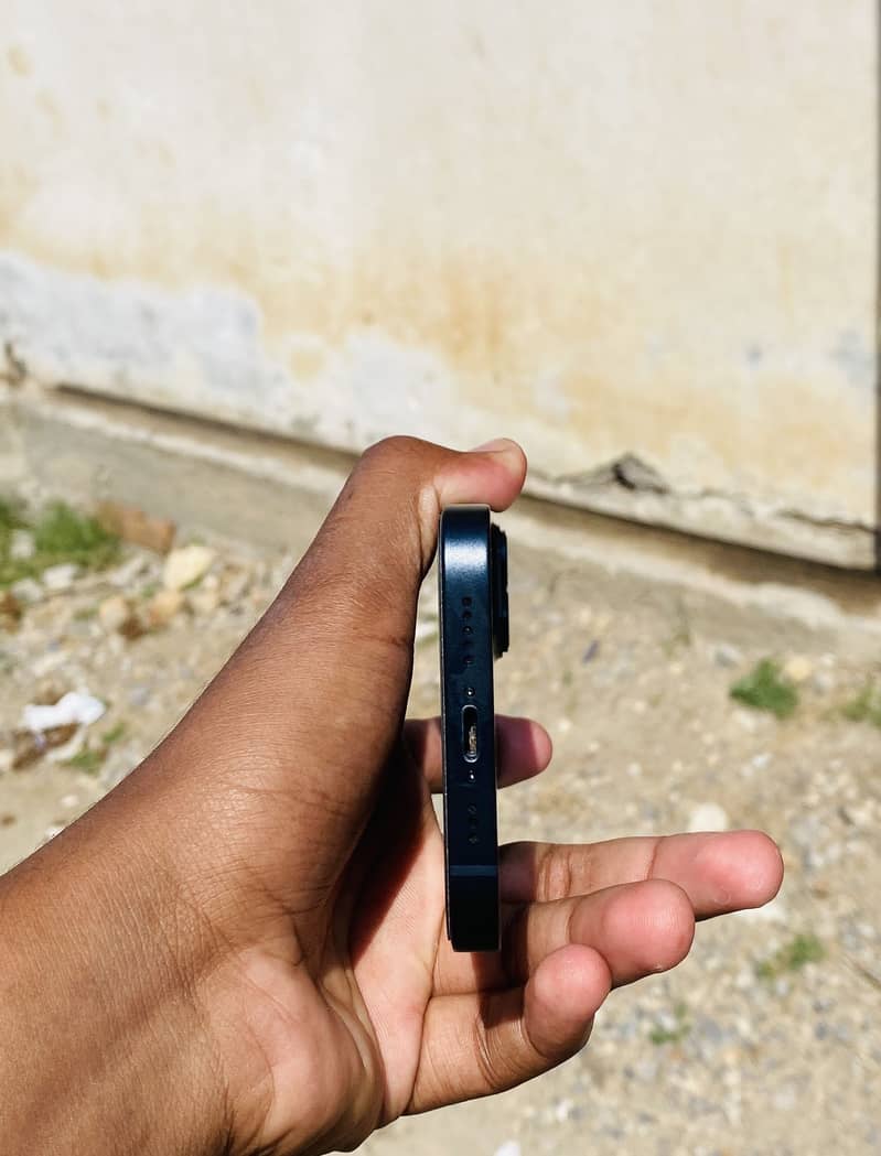 Apple iPhone 14 2