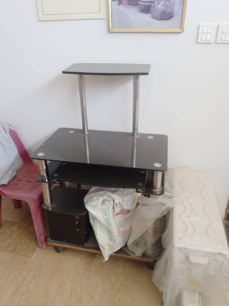 Computer Table 1