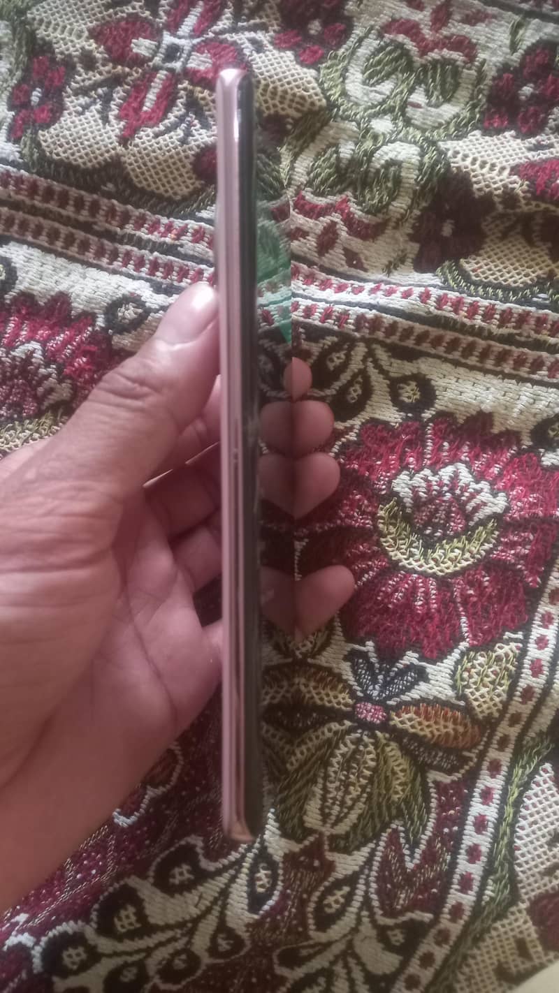 Infinix Zero 40 4