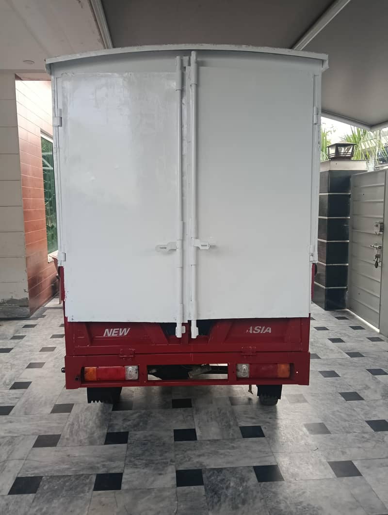 Loader Rickshaw 3