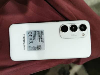 Spark 40 pro plus 8+8 256