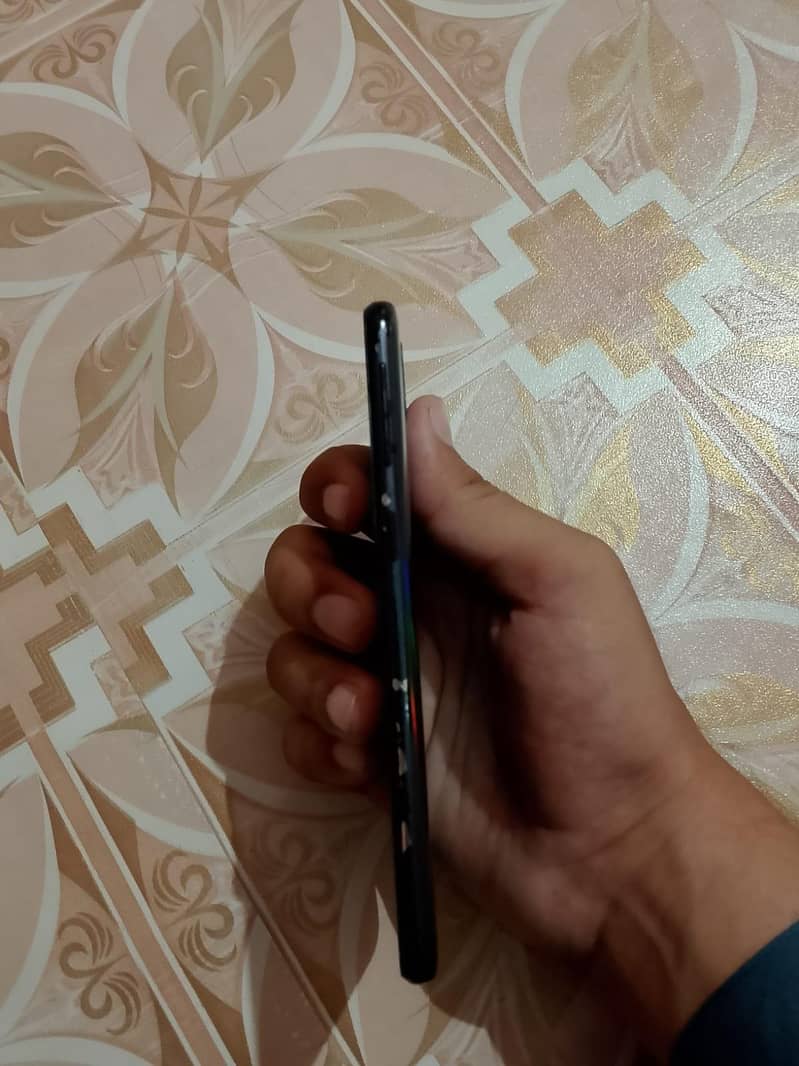 Samsung Mobile A40 5