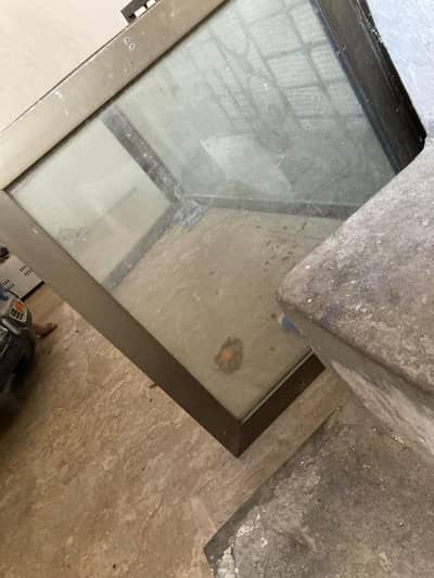 Aluminium glass counter urgent for sale