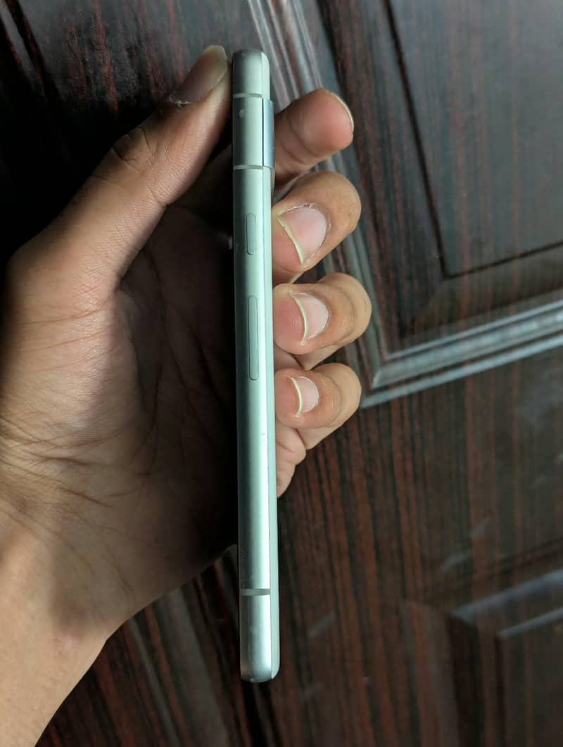 google pixel 7a 4