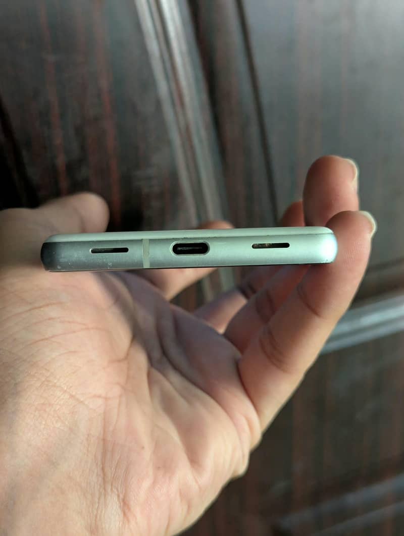 google pixel 7a 5