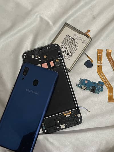 Samsung Mobile A20