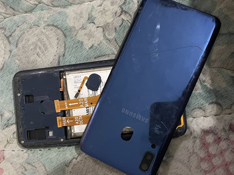 Samsung Mobile A20 2