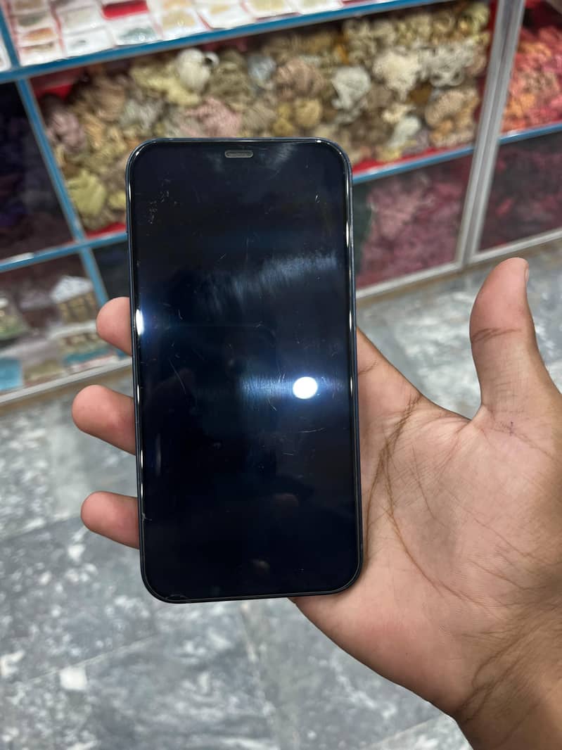 Apple iPhone 12 8