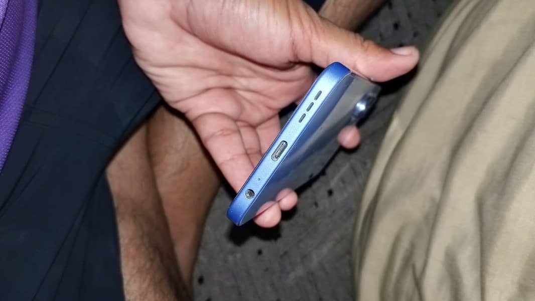 Tecno Spark 40 pro 4
