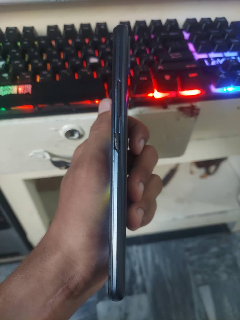 Realme C21Y 4