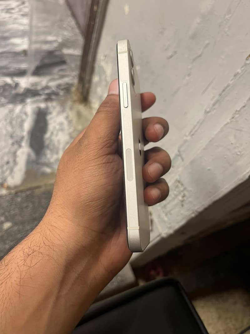 Apple iPhone 12 2