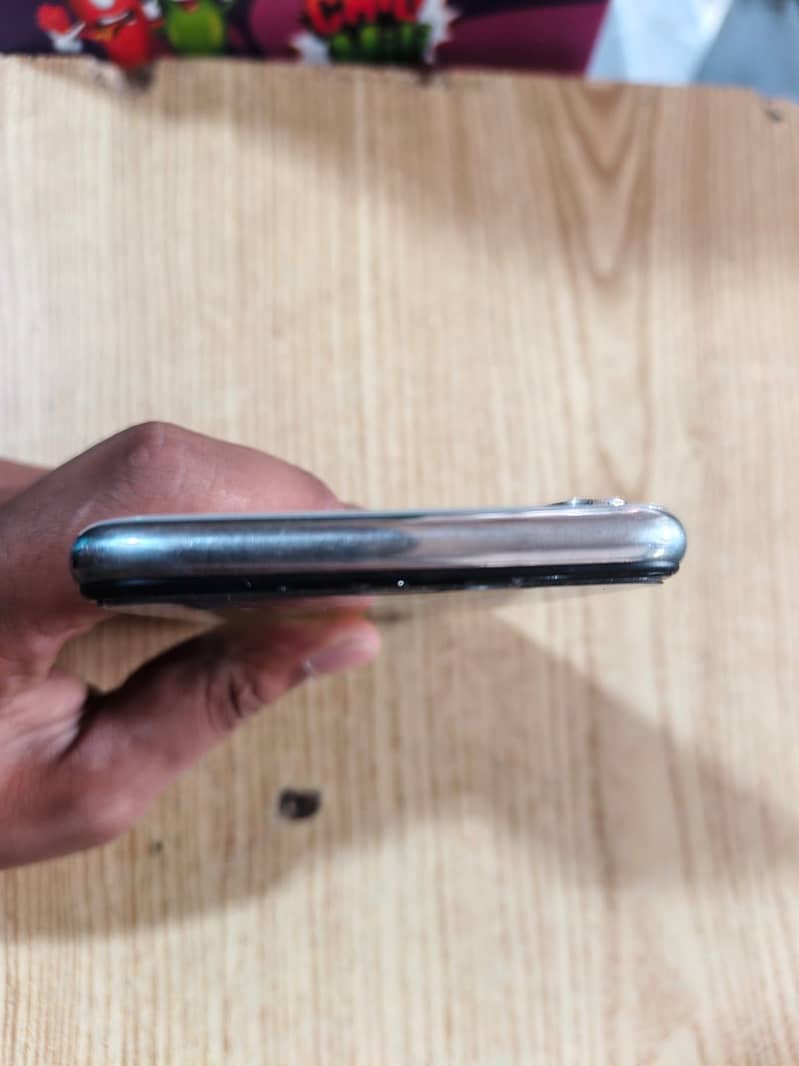 Apple iPhone X 5