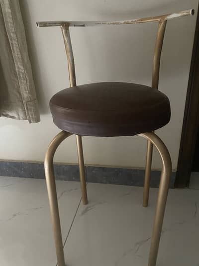 4 pcs chairs for Sale