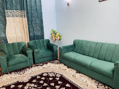 Brend new sofa urgently for sale