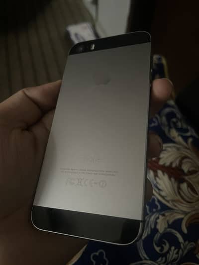 iPhone 5s (32GB) Non-Pta – All Original, 75% Battery Health,