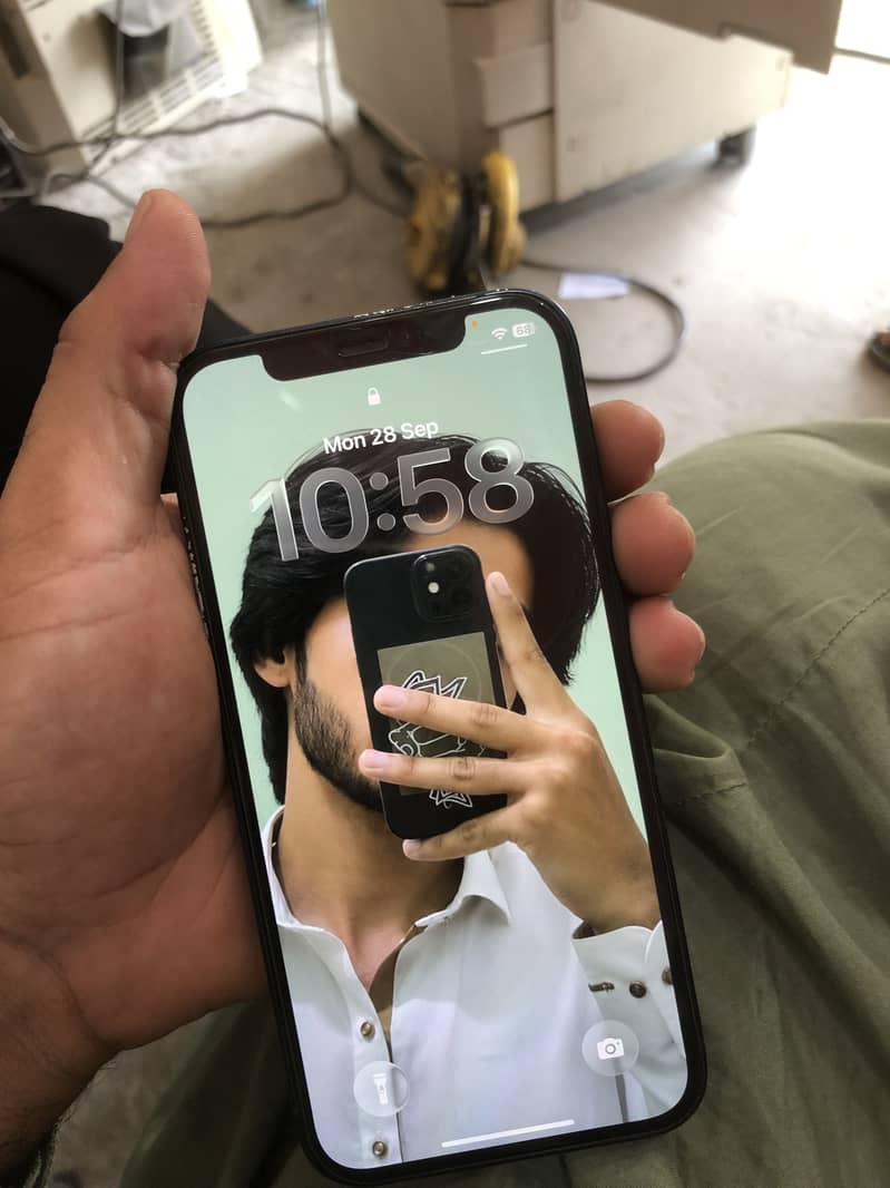 Apple iPhone 12 2