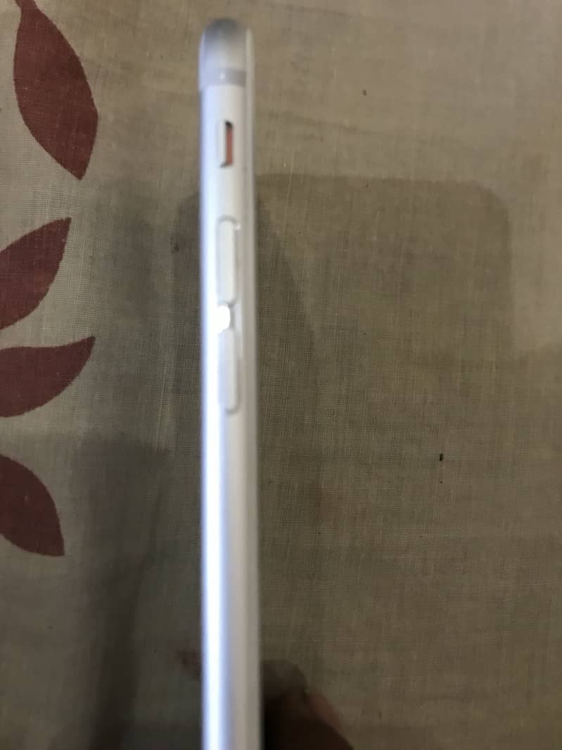 Apple iPhone 6 2