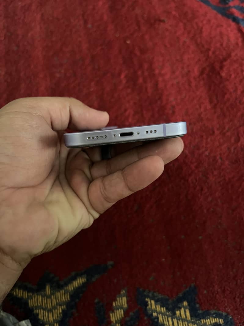Apple iPhone 12 1