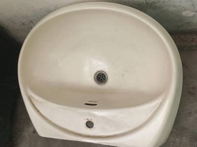 Premium Wash Basin with Pedestal – Used, Good Condition