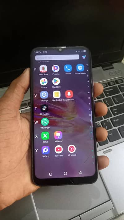 Infinix Hot 8 3/32 03102166164  bohat acha mobile hai smooth hai