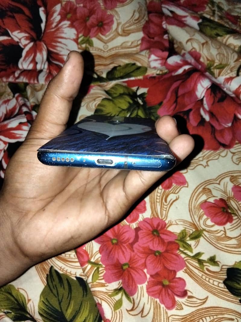 One Plus 7 Pro 6
