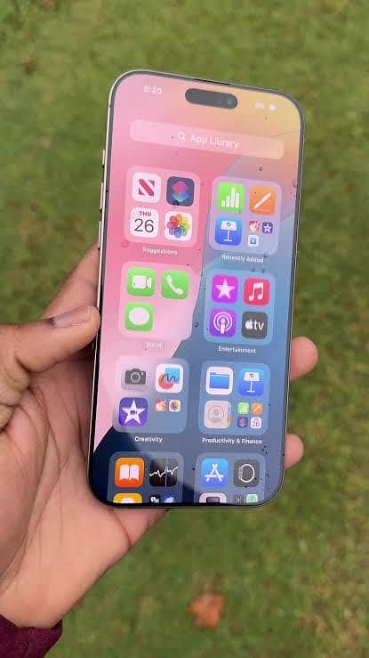 Apple iPhone 16 Pro Max 1