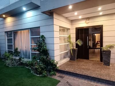 1 Kanal Modren Luxury Bungalow For Rent Phase 6 DHA Lahore