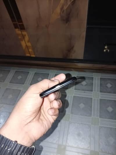 Motorola Moto E4+ fingerprint oky h koi fult nhi h pta approved