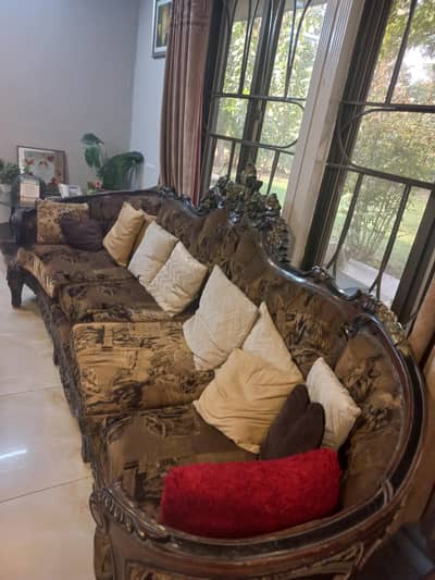 chinioti sofa