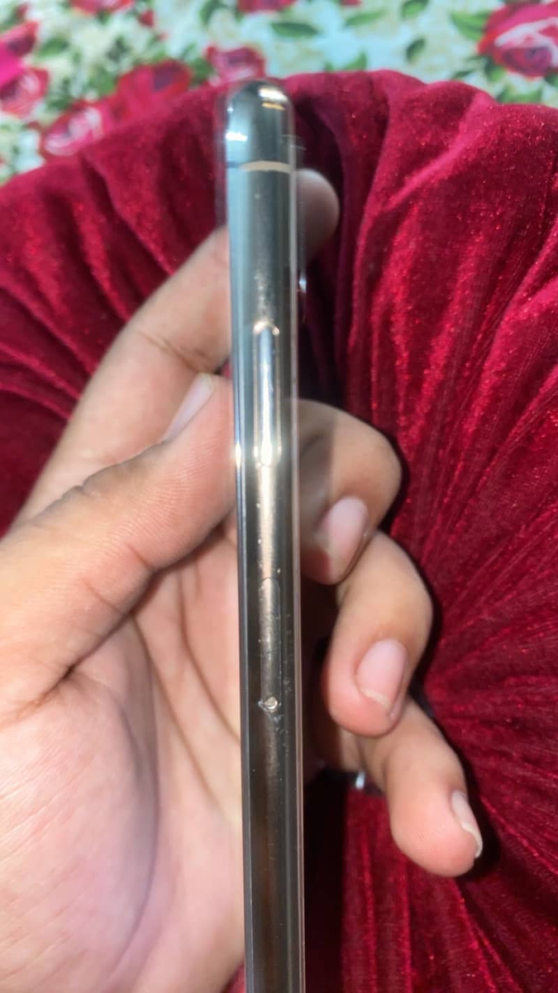 Apple iPhone XS 2