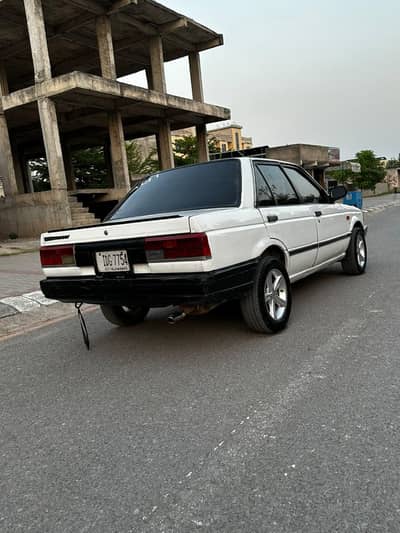 Nissan Sunny 1986