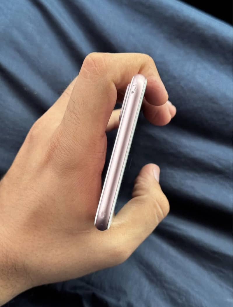 Apple iPhone 7 Plus 4