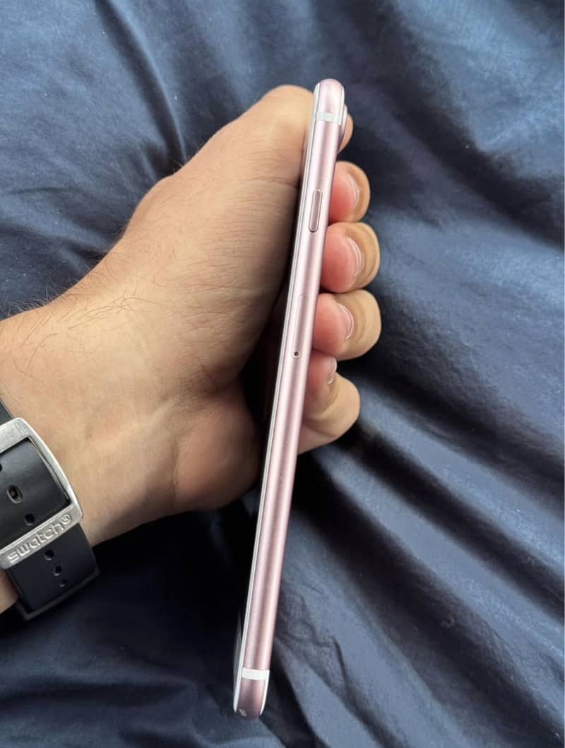 Apple iPhone 7 Plus 5