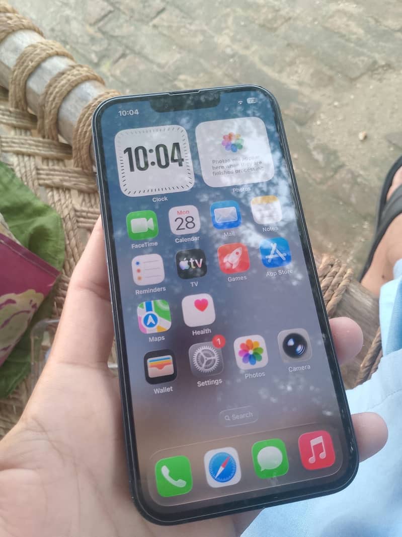Apple iPhone 13 3