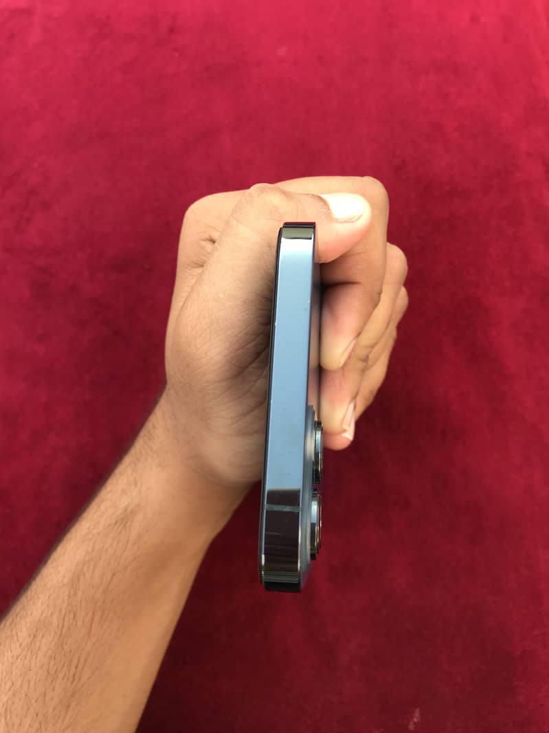 Apple iPhone 12 Pro Max 3