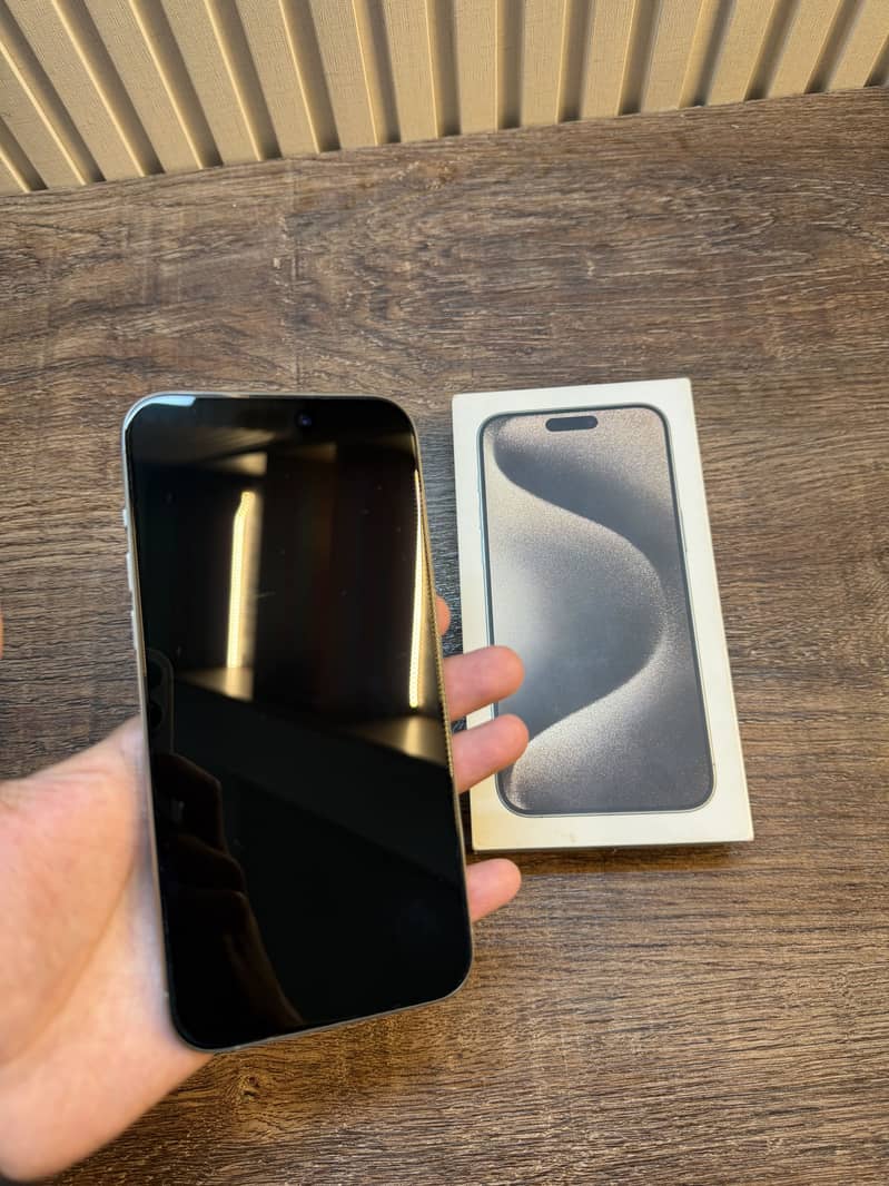 Apple iPhone 15 Pro Max 2