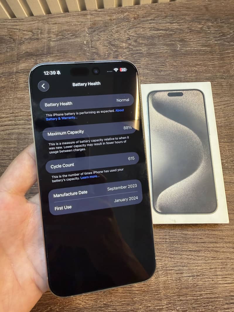 Apple iPhone 15 Pro Max 9