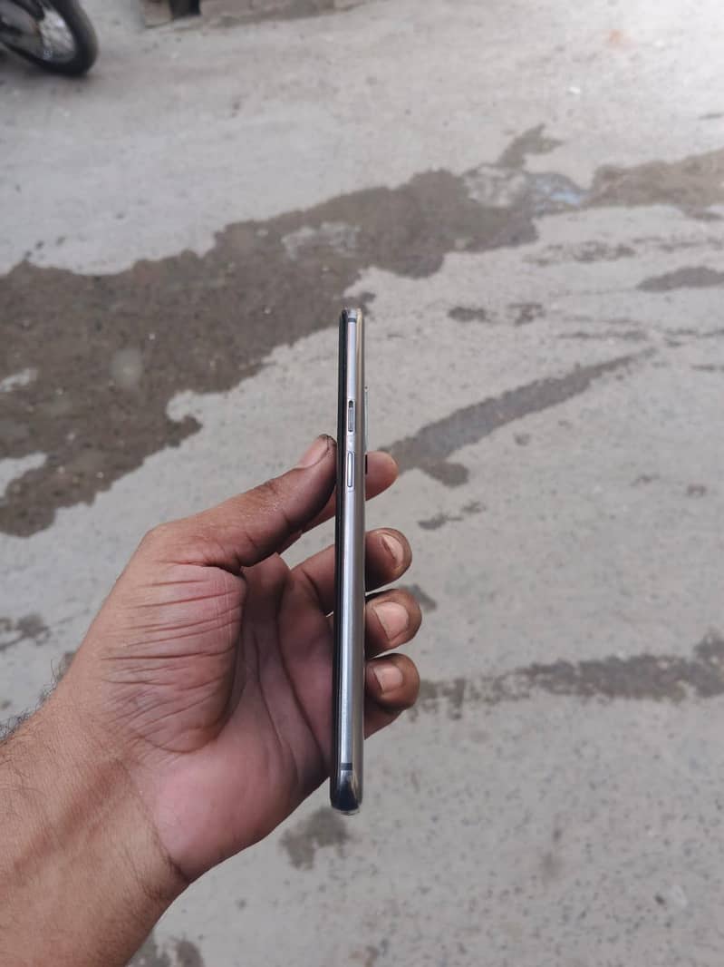 One Plus 7 Pro 1