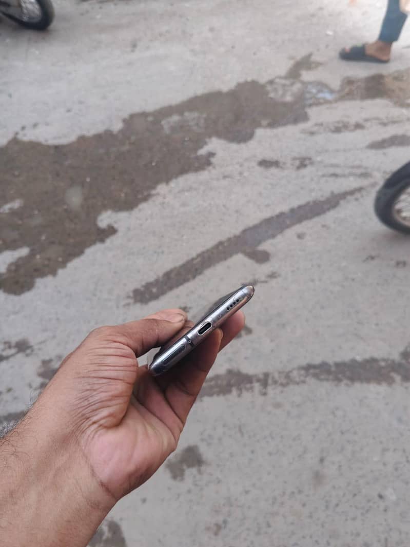 One Plus 7 Pro 3